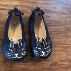 Baby girl gap shoes size 6